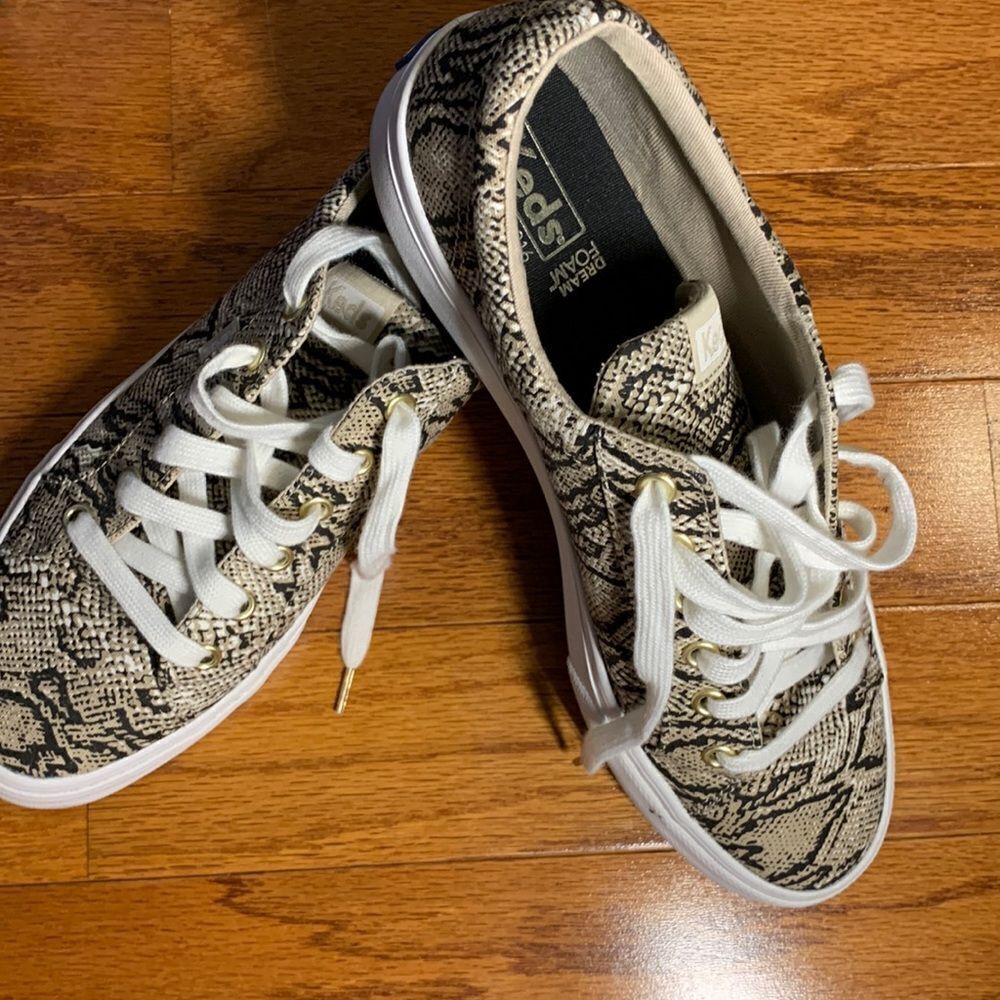 Keds Jump Kick Size 10 Snake print cream/black.  New in box
